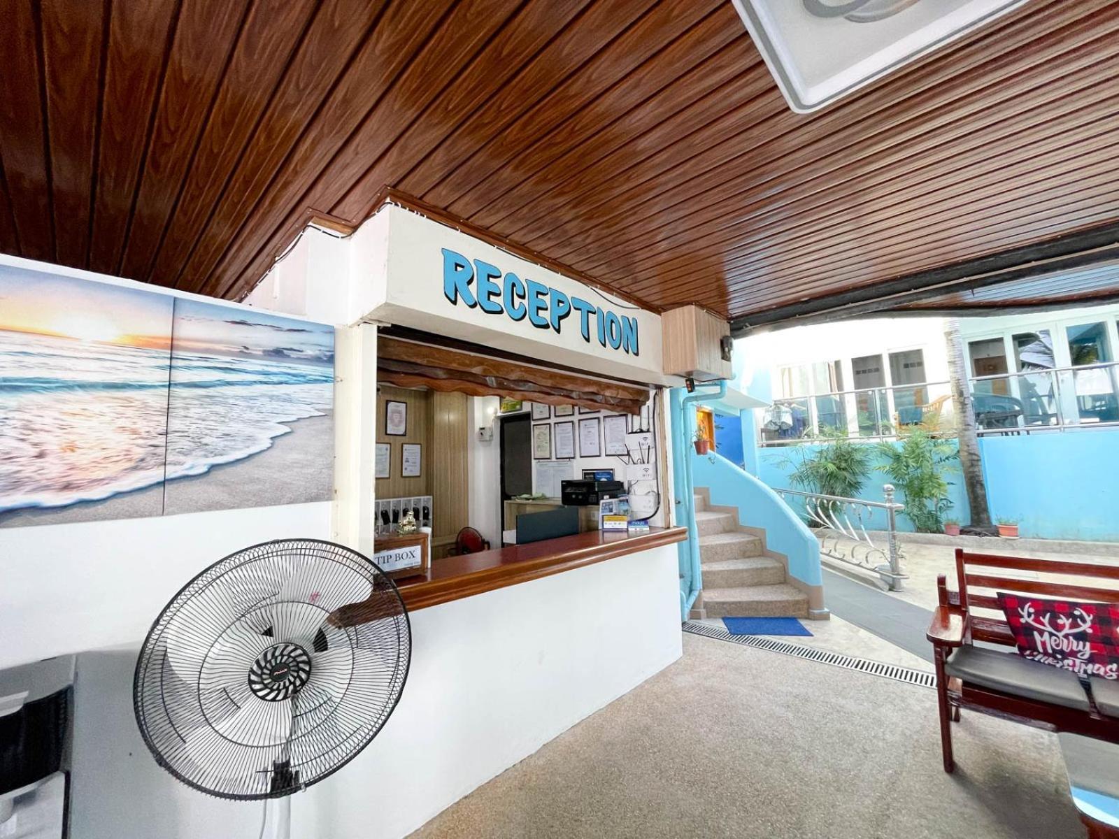 Montani Beach Resort Puerto Galera Powered By Cocotel Bagian luar foto