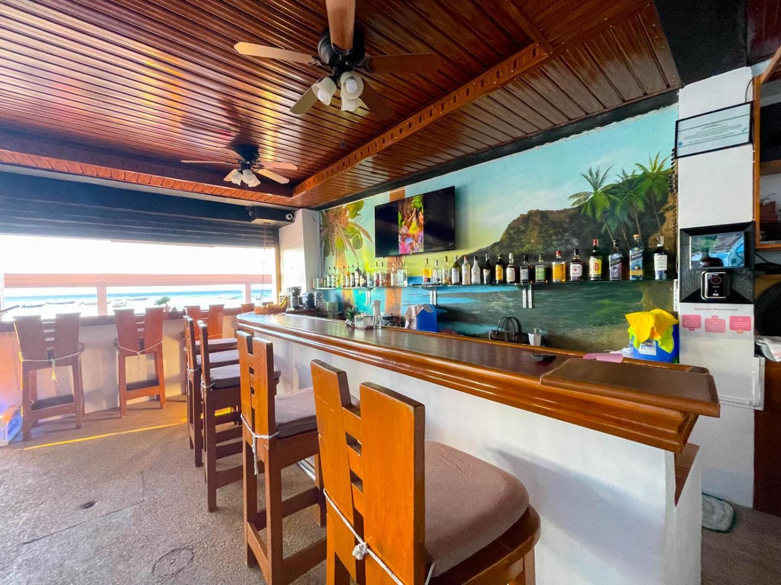 Montani Beach Resort Puerto Galera Powered By Cocotel Bagian luar foto